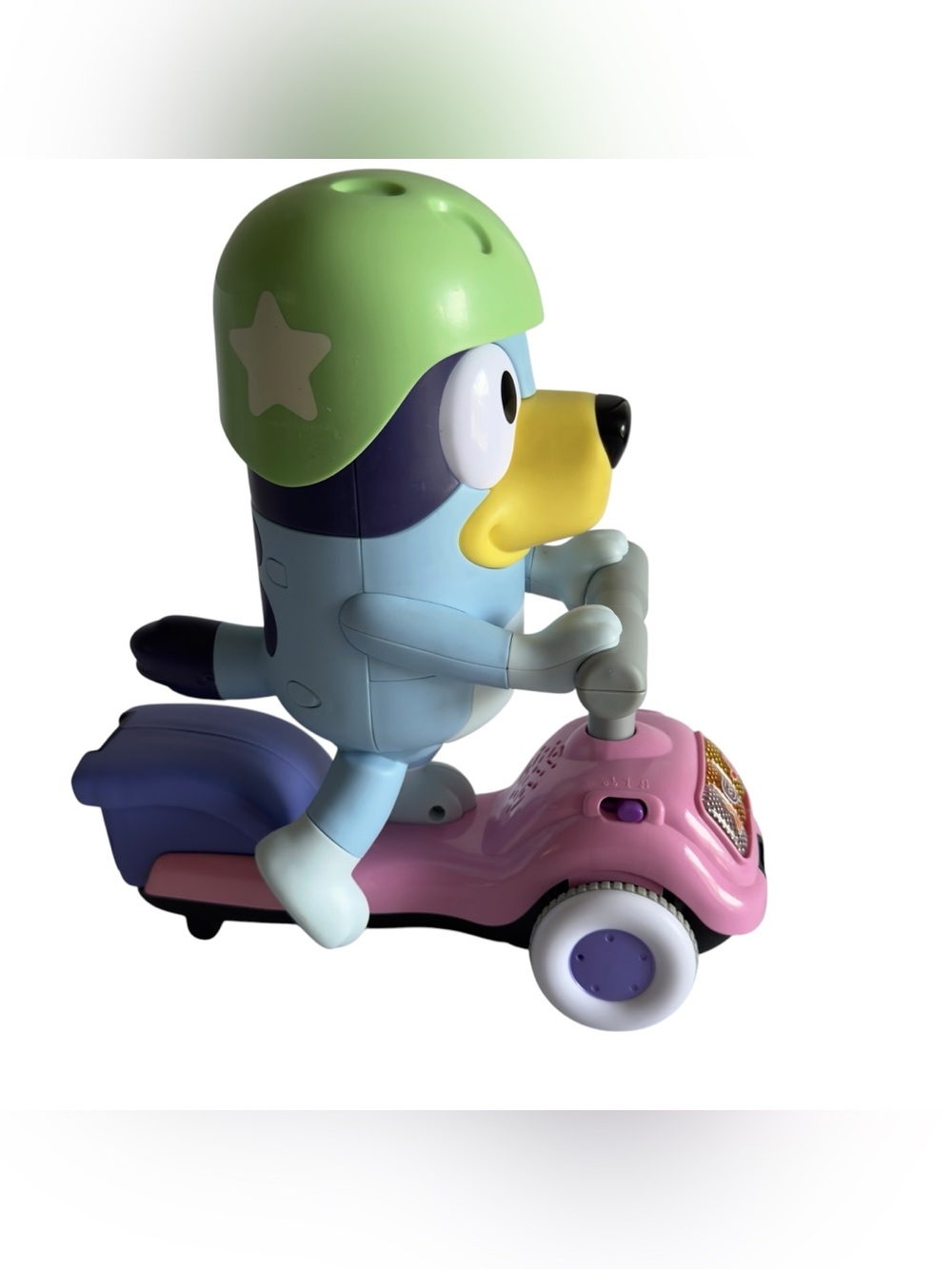 VTech Bluey Scooter Time Play Dance Follow Bluey Toy